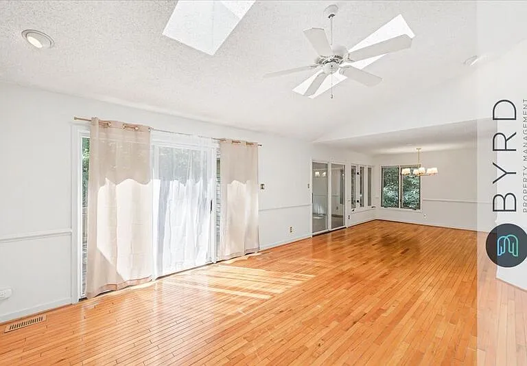 5806 Harbour Bluff Ter — Photo 7
