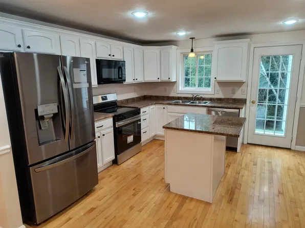 28 Owens Drive #38, Swanzey, NH 03446