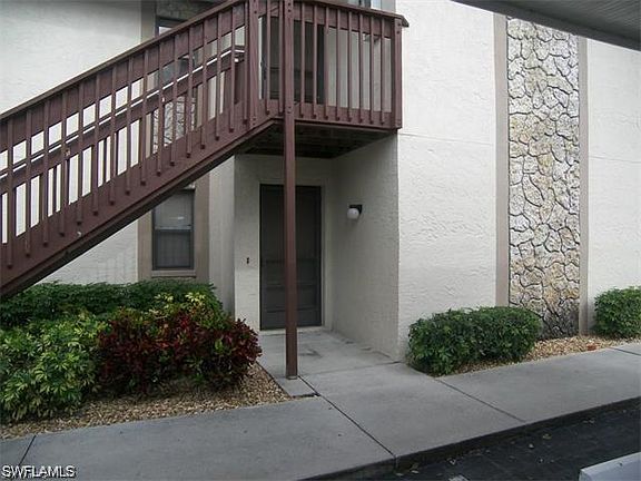 2nd image of 713 SW 47th Ter Suite 104