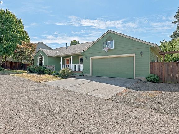 3rd image of 620 Kimberly Ct