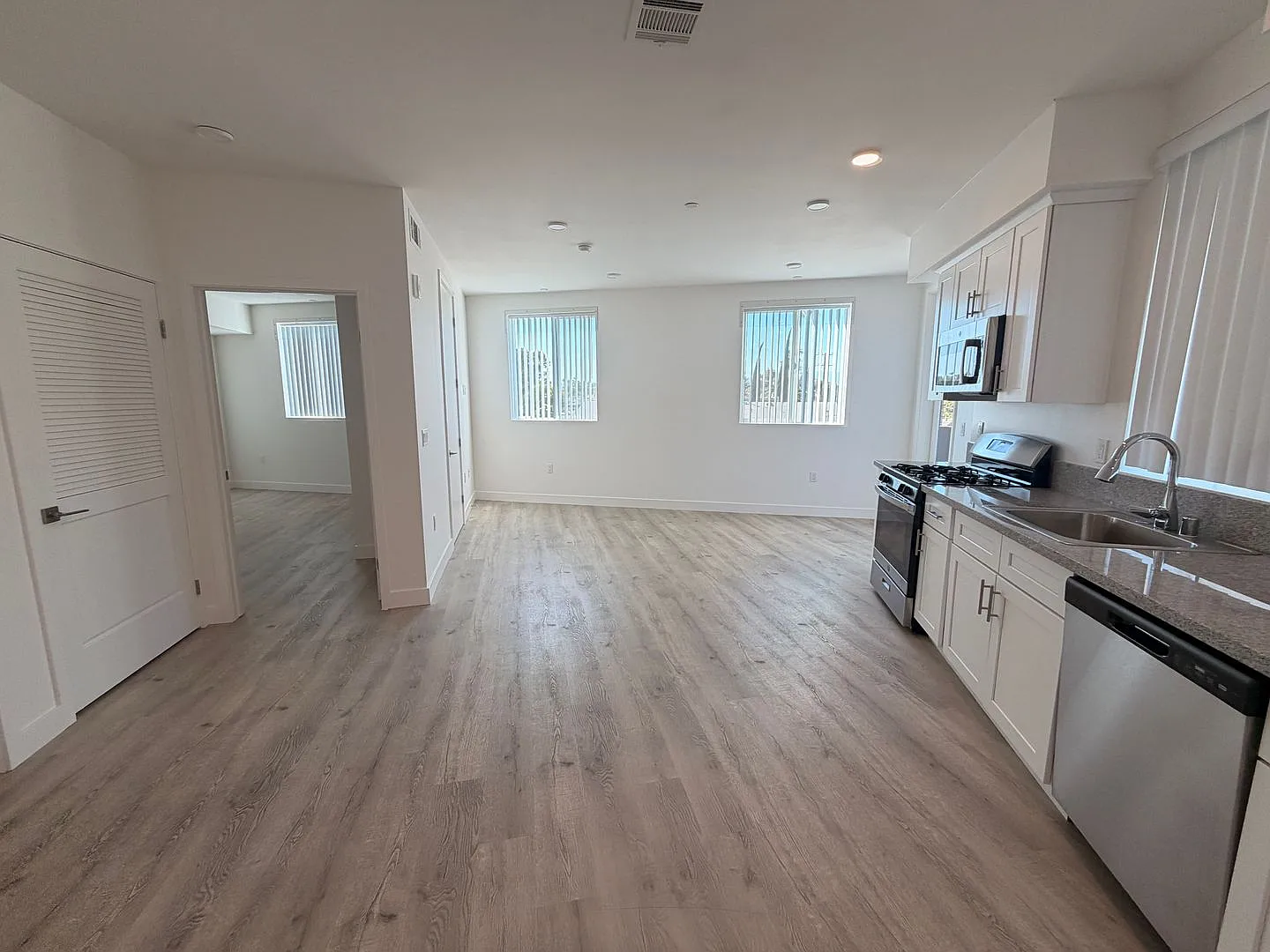 1 bed, 675 sqft, $2,030 — Photo 1