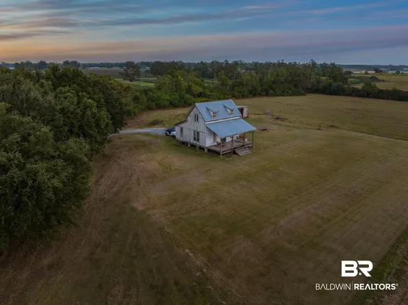 7590 Monk Rd, Fairhope, AL 36532