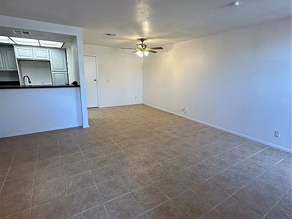 3rd image of 2674 Clarendon Ave