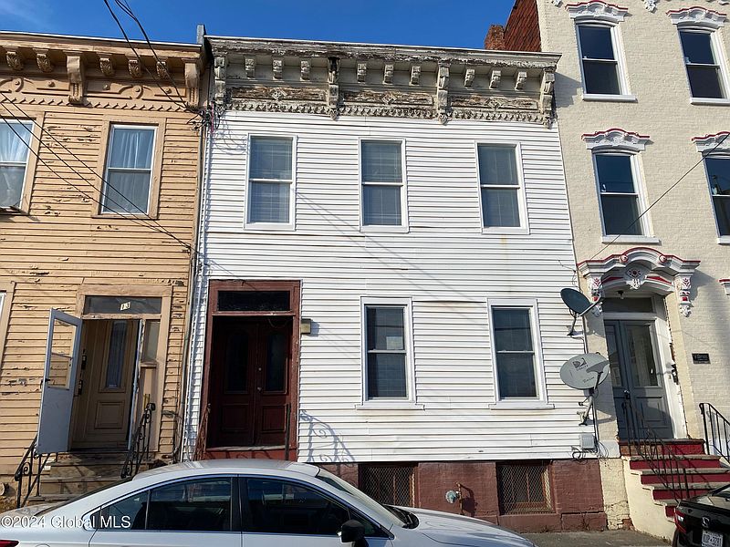 2nd image of 11 Osborne Street