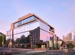 1 Roxborough St E #501, Toronto, ON M4W1V5