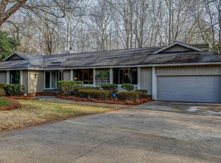 6055 Old Providence Rd, Charlotte, NC 28226