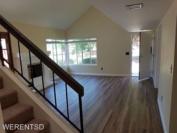 3rd image of 10785 Cariuto Ct