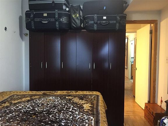 3rd image of 860 54th St APT 3A
