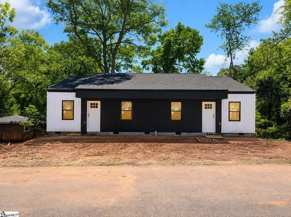142/144 Andover Rd, Spartanburg, SC 29322