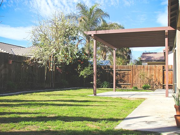 3rd image of 10817 Villa Hermosa Dr