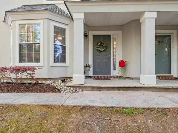 571 Seahorse Run, Chesapeake, VA 23320