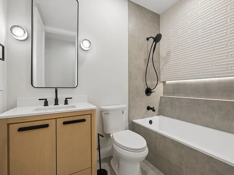 3739 N Clifton Ave #2 — Photo 19