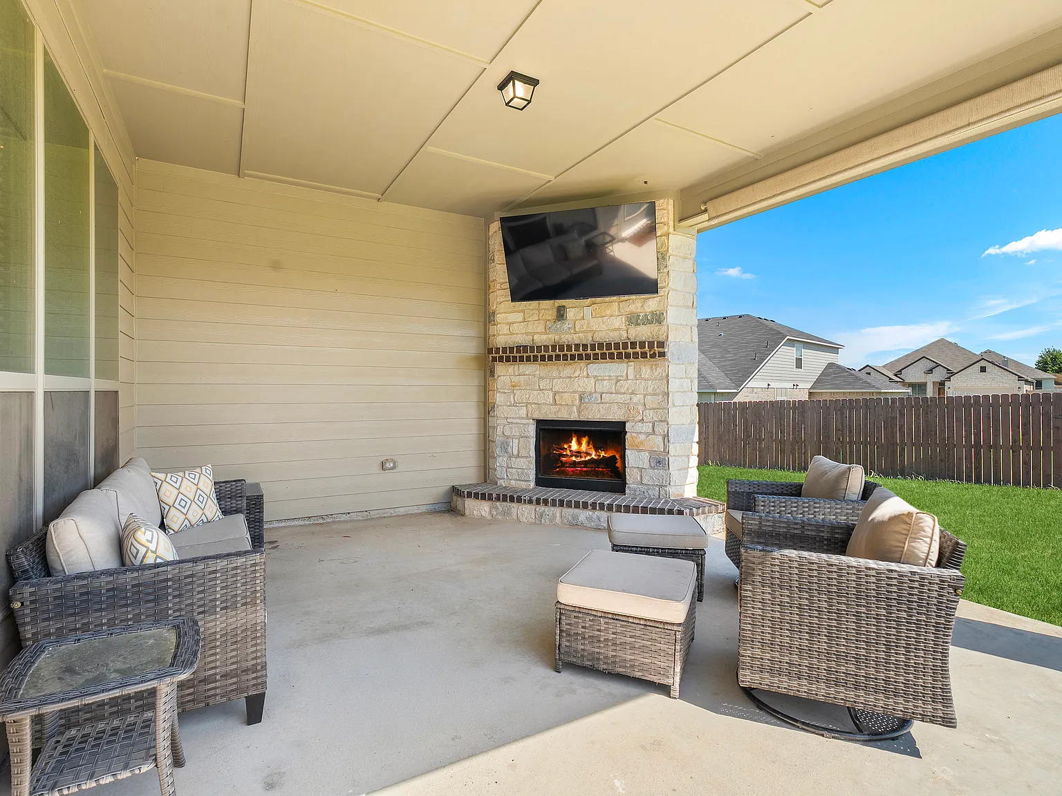 7822 Kendall Hill Drive - 1 — Photo 4