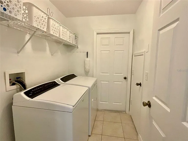 511 Coventry Rd — Photo 16