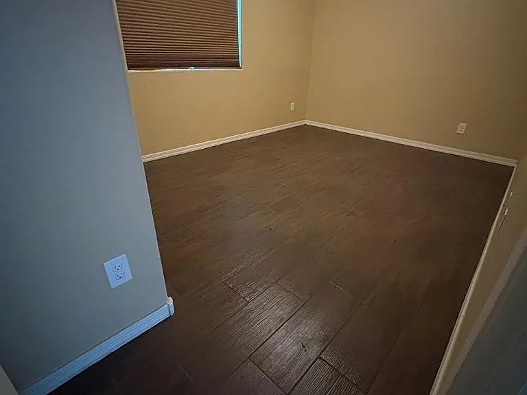 5434 S Forest Ave — Photo 11