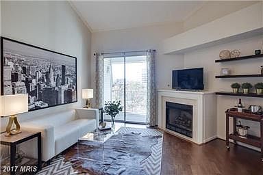 4th image of 1645 International Dr Unit 406
