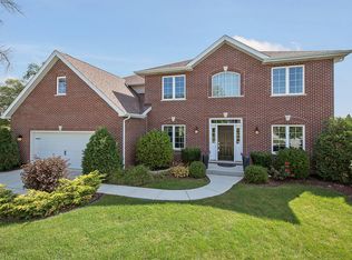 12701 Dunmoor Dr, Lemont, IL 60439