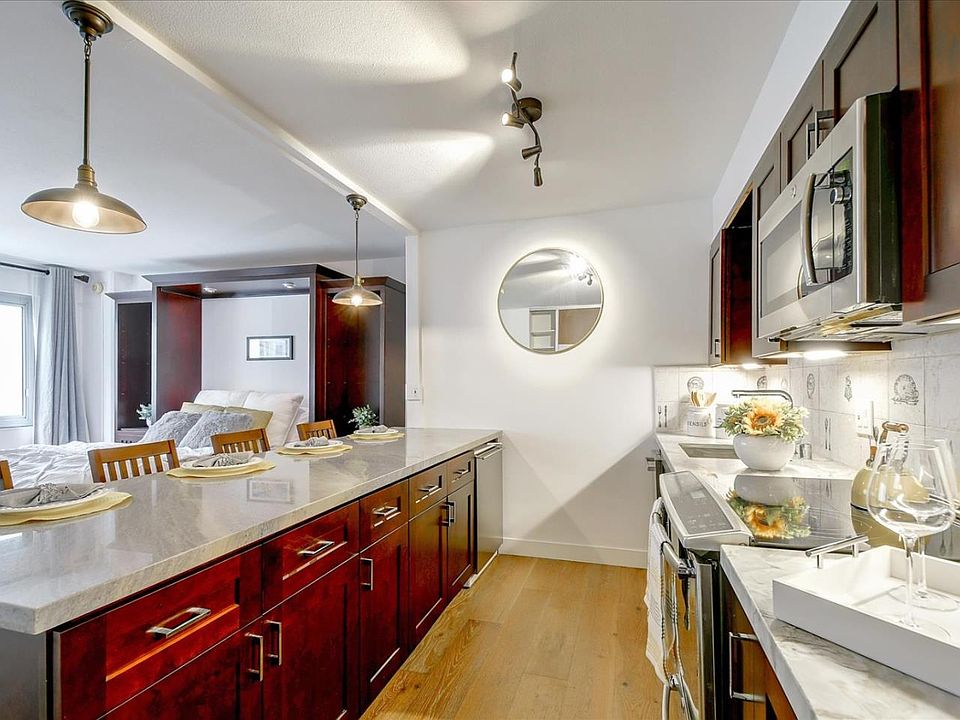1st image of 1001 Pine St Unit 307