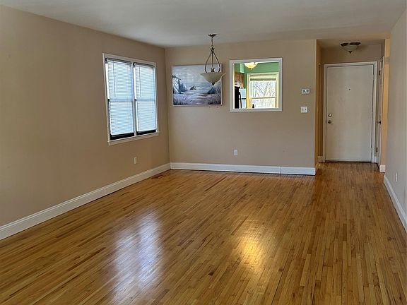 5th image of 135 W Nyack Road #111