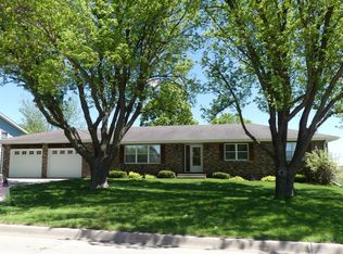 619 S Walnut St, Carroll, IA 51401