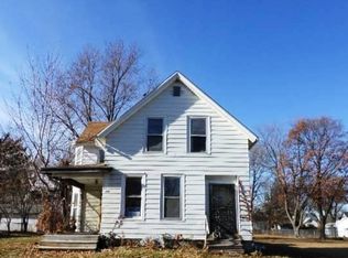 230 Sumner St, Galesburg, IL 61401
