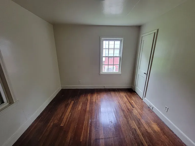 615 Julian St — Photo 8