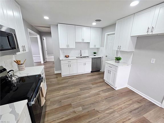 2nd image of 726 Childs Ave