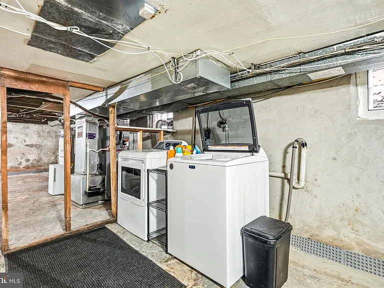 11 E Atlantic Ave — Photo 26