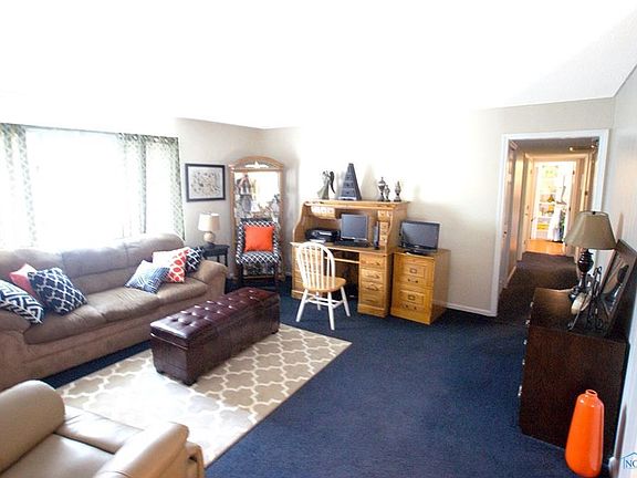 5th image of 3001 Brock Dr