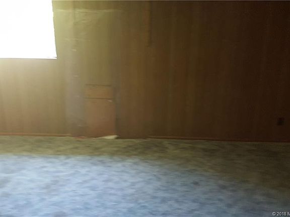 3rd image of 1724 Pittman Dr