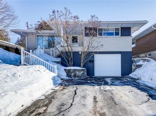 18 Duncairn Ave, Kitchener, ON N2M 4S4