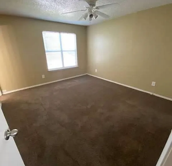 4038 Walnut Park Cir — Photo 8