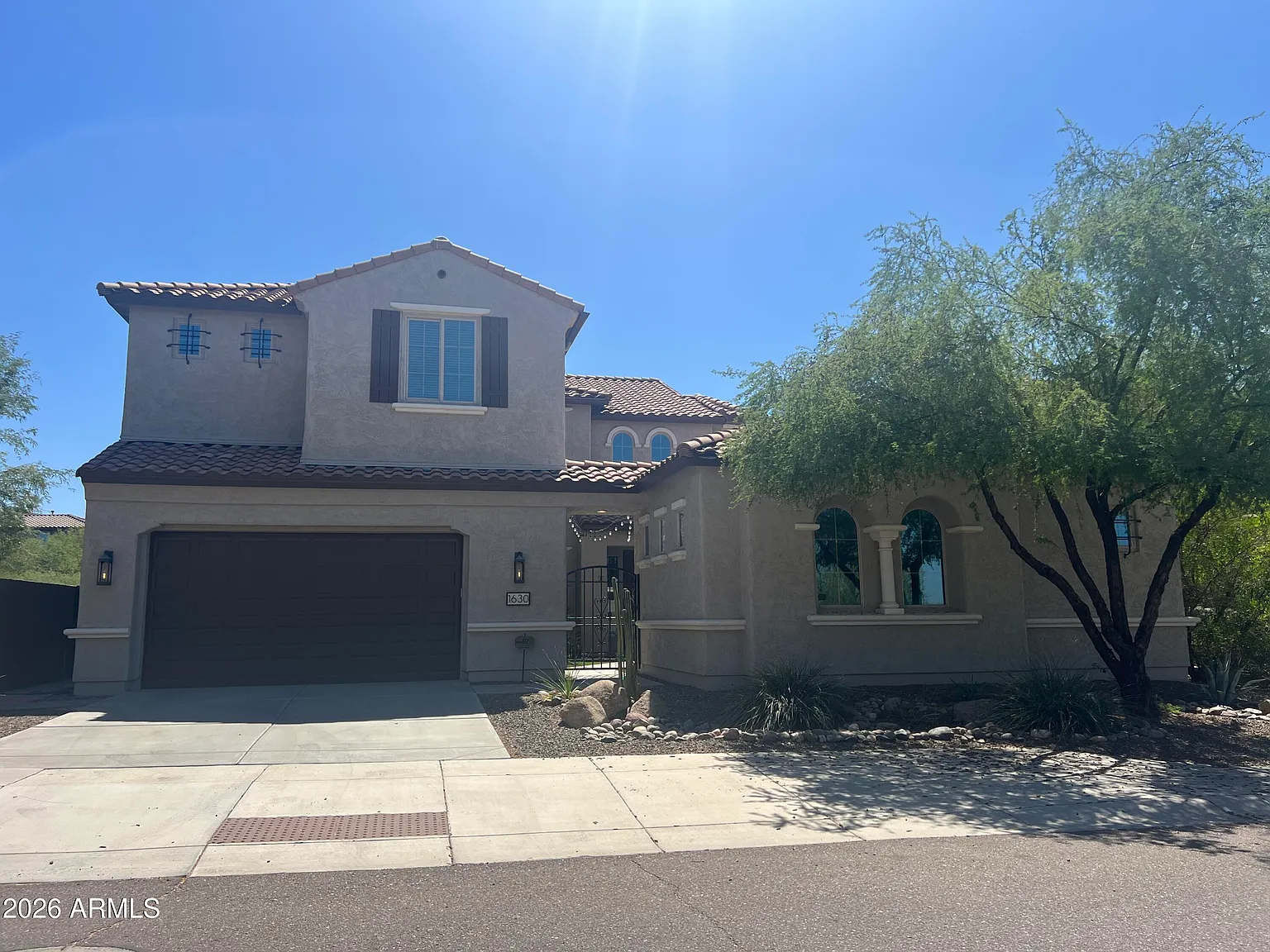 5 bed, 3.5 bath, 4034 sqft, $3,800 — Photo 1