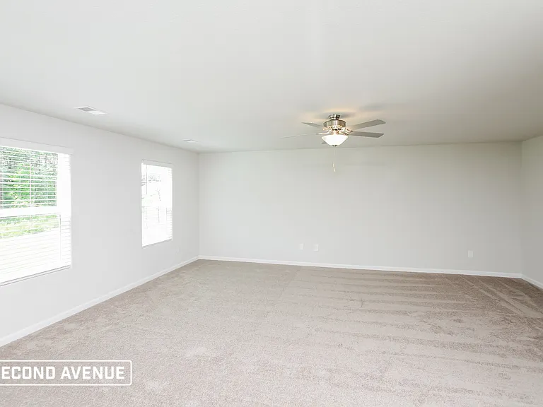 324 Sundew Rd — Photo 5