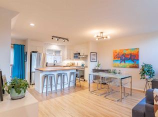 601 E 4th St #2, Canmore, AB T1W2G7