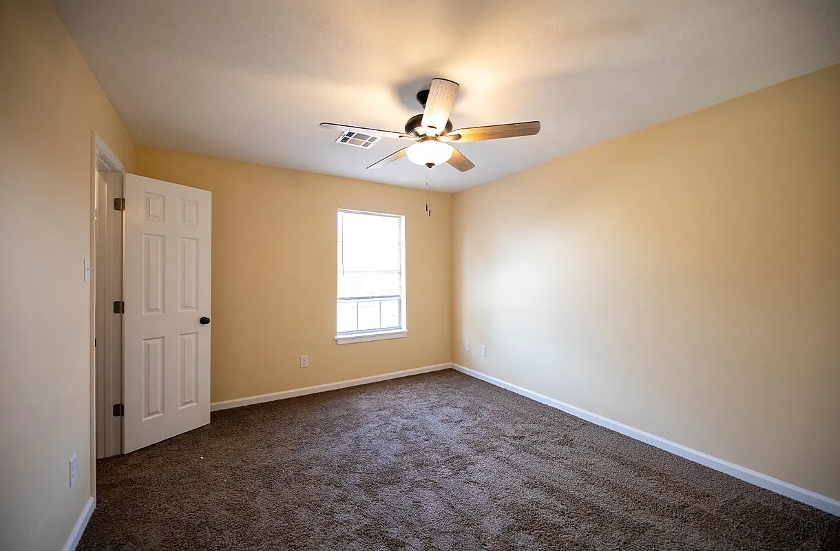Jason Arms Townhome — Photo 4
