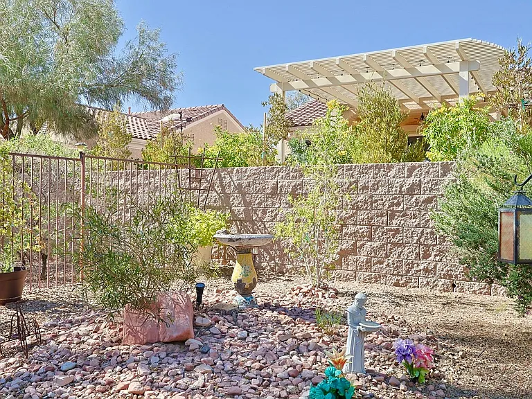 2876 Goldcreek St — Photo 24