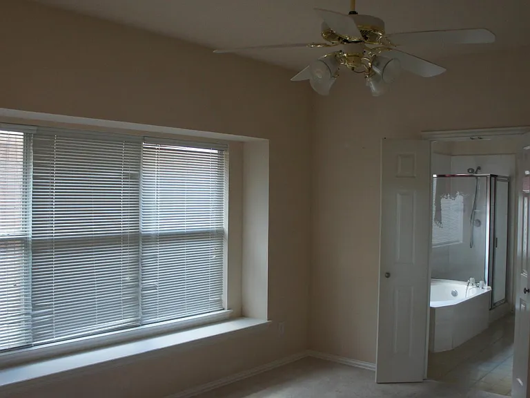 1357 Riley Dr — Photo 6
