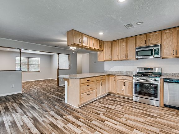 4th image of 2131 Onetta Dr