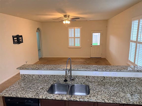 5th image of 1617 Park Trails Blvd