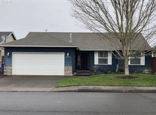 1325 Mount View Ln, Molalla, OR 97038