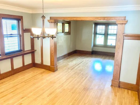 2130 N 56th St, Milwaukee, WI 53208