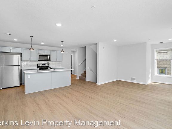 2nd image of 1721 Lagoon Ave #10012726