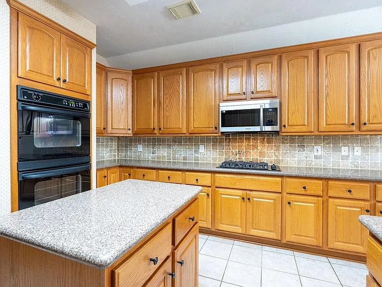 12502 Boxwood Way Ln — Photo 17