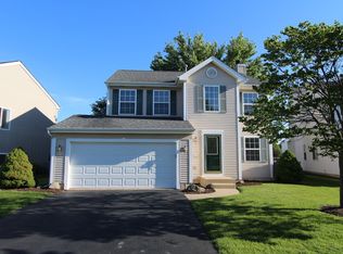 5495 Avalon Ln, Lake In The Hills, IL 60156