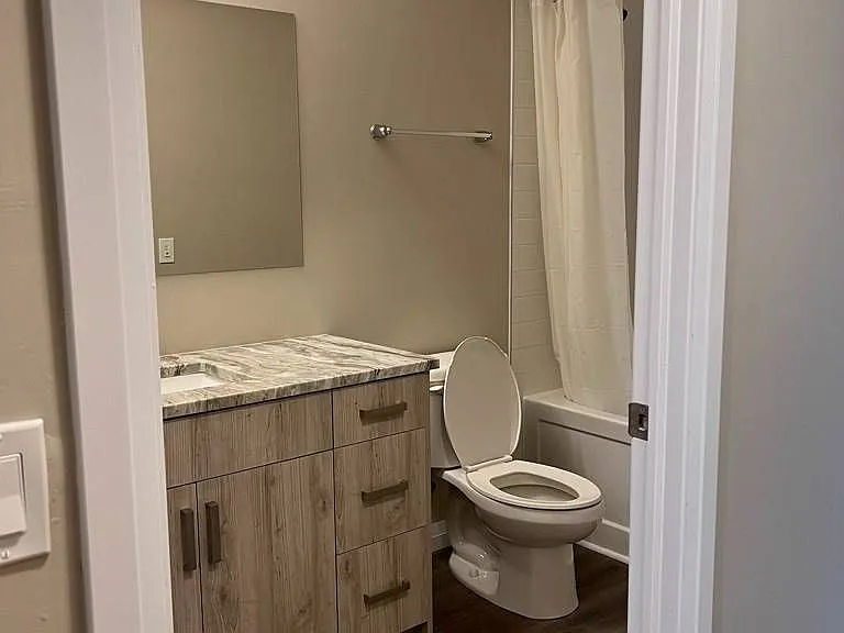 60 Charles St W #2811 — Photo 6