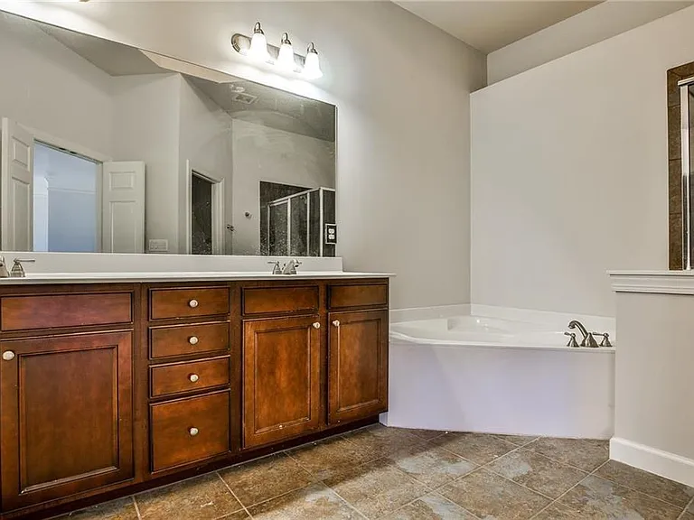 1934 Cobblestone Cir NE — Photo 20