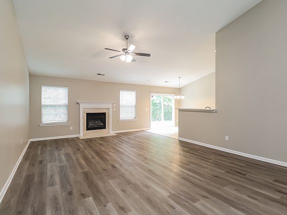 4th image of 2111 Hunters Trail Dr