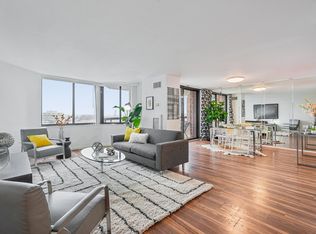 530 Harmon Cove Tower #530, Secaucus, NJ