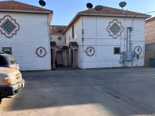 2803 Bayard St APT 6, Laredo, TX 78046